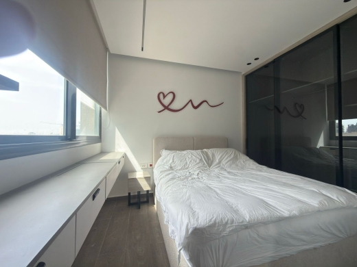 Modern Loft with Terrace & City View For Sale in Achrafieh, Carré D'or — 7