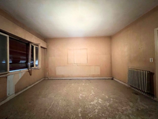 3-Bedroom Apartment For Sale in Achrafieh, Hotel Alexandre — 4