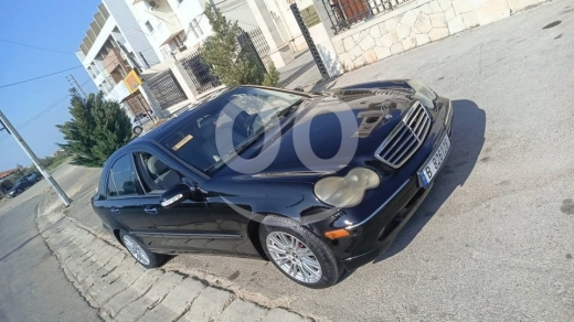 Mercedes C320 model 2002