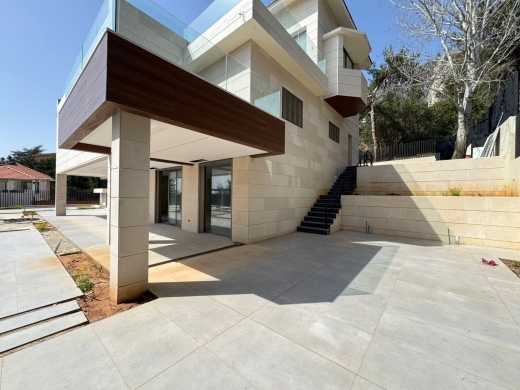 Modern Furnished High-End Finishing Villa For Rent in Baabdat — 2