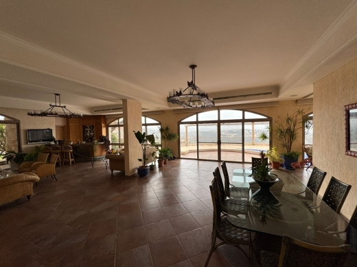 Luxurious Furnished Villa For Sale in A Prime Location in Monteverde — 24