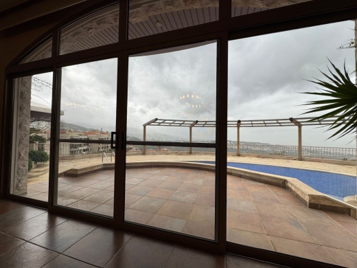 Luxurious Furnished Villa For Sale in A Prime Location in Monteverde — 20