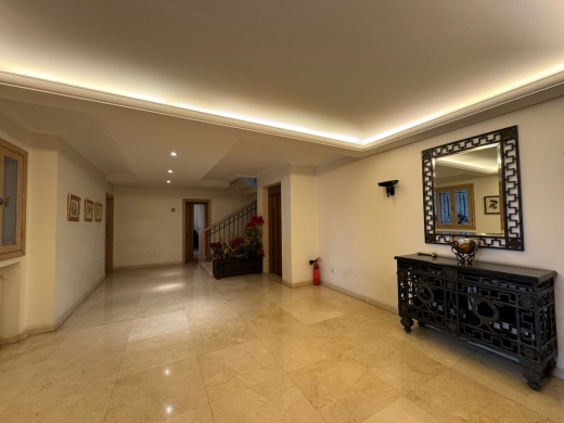 Luxurious Furnished Villa For Sale in A Prime Location in Monteverde — 19