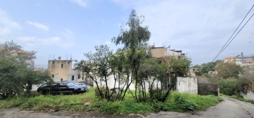 A 1,100 SQM Land With Building For Sale in Ballouneh — 2