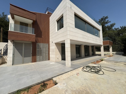 Modern High-End Finishing Villa For Sale in Baabdat