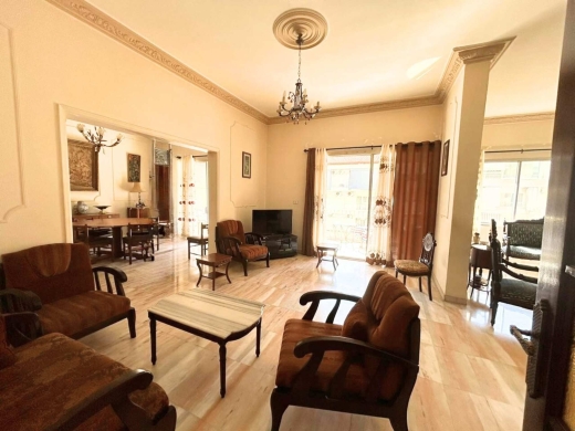 3-Bedroom Apartment For Sale in Sakiet El Janzir, Ras Beirut