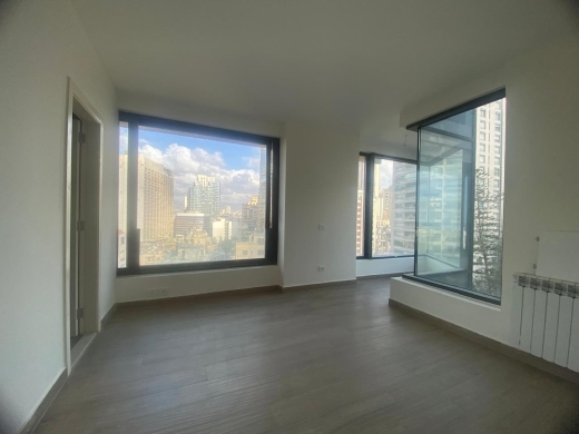 Luxury Living! Apartment with Sea & City View For Rent in Clemenceau, Ras Beirut — 8