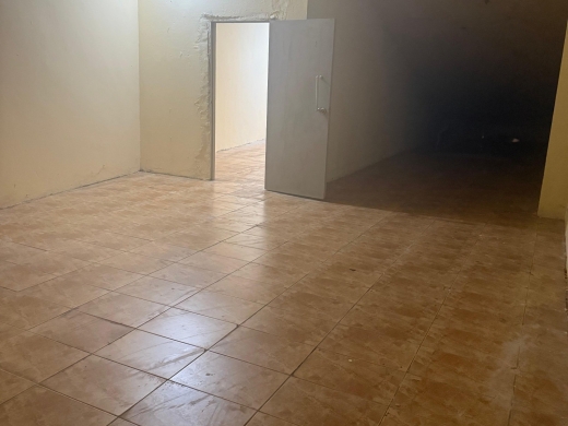 120 SQM Warehouse For Rent in Achrafieh, Sioufi