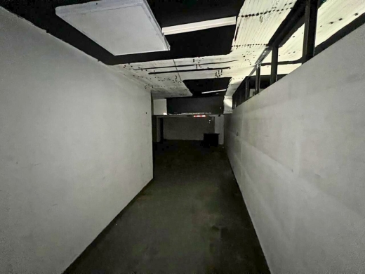 Amazing 900 SQM Shop For Rent in Achrafieh, Alexandre area — 6