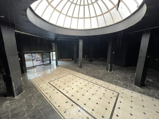 Amazing 900 SQM Shop For Rent in Achrafieh, Alexandre area — 2