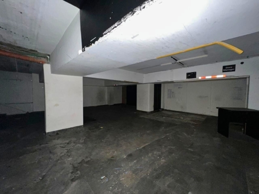 Amazing 900 SQM Shop For Rent in Achrafieh, Alexandre area — 7