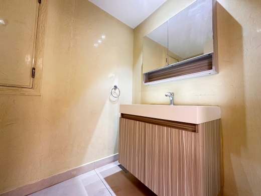 285 SQM Ready to Move-in Office For Rent Downtown — 10