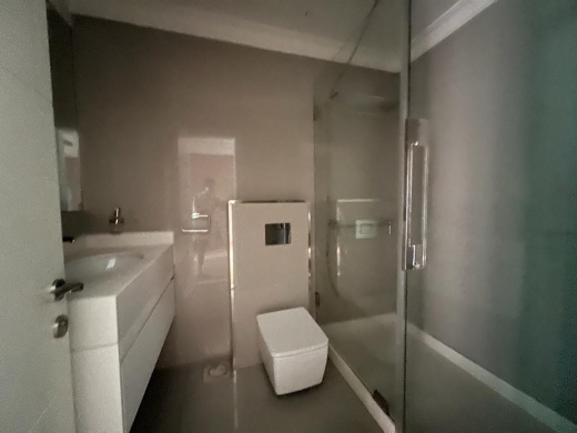 Spacious Apartment With a Terrace For Sale in Achrafieh, Saydeh — 9