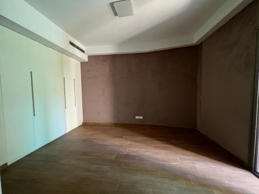 Spacious Apartment With a Terrace For Sale in Achrafieh, Saydeh — 3