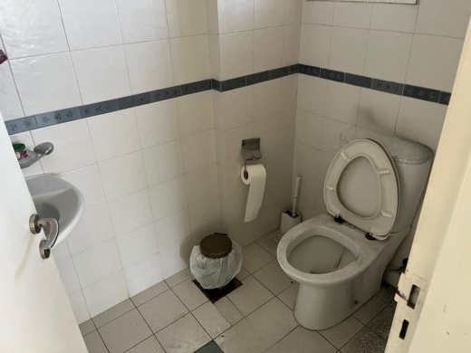 190 SQM Office For Rent in Great Location in Hamra, Ras Beirut — 11
