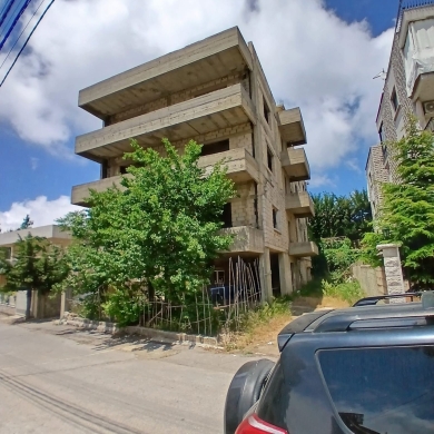760 SQM Land with building For Sale in Klayaat