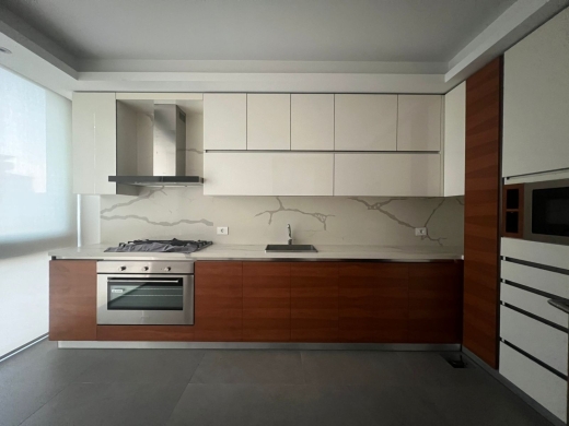 Private Living! 3-Bedroom Duplex For Sale in Achrafieh, Nazareth — 3