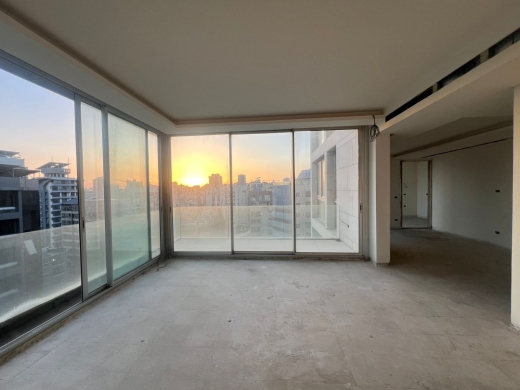 Private Living! 3-Bedroom Duplex For Sale in Achrafieh, Nazareth — 2