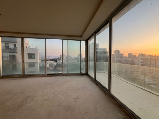 Private Living! 3-Bedroom Duplex For Sale in Achrafieh, Nazareth — 4