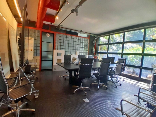 Stunning 300 SQM Ready to Move-In Office For Rent in Achrafieh — 2