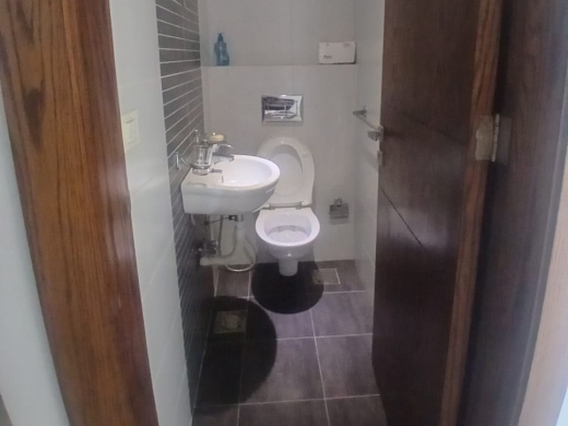 3-Bedroom Apartment For Sale in Ain El Mreisseh, Ras Beirut — 12