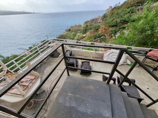 One-Bedroom Chalet For Rent in A Well Known Resort in Jounieh — 11