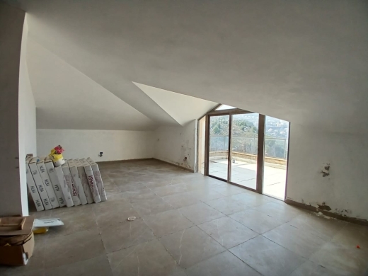 Duplex With Panoramic View For Sale in Chwaya, El Metn — 6