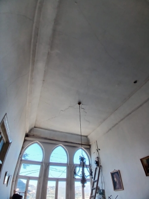 Exclusive! A 3,815 Land With Traditional Lebanese House For Sale in Khenchara — 5