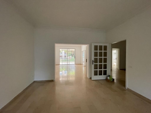 Spacious Apartment for Sale in Horsh Tabet