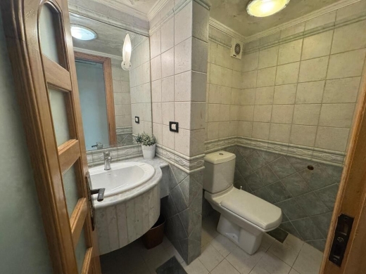 Beautiful 3-Bedroom Apartment For Sale in Ramlet Al Bayda, Beirut — 13