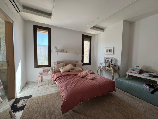 Luxurious Furnished Villa For Sale in Baabdat — 18
