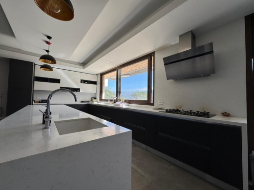 Luxurious Furnished Villa For Sale in Baabdat — 11