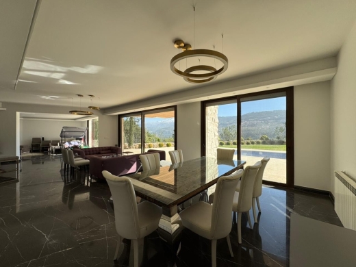 Luxurious Furnished Villa For Sale in Baabdat — 12