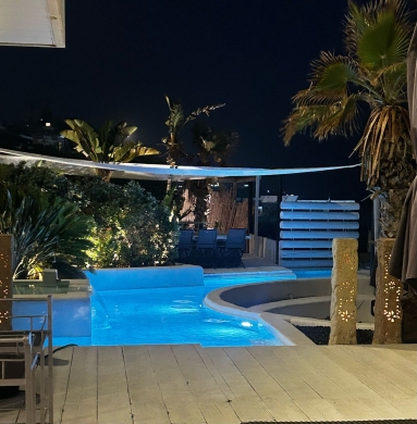Villa Pieds Dans L'eau with Pool For Sale In Kfar Aabida, Batroun — 13