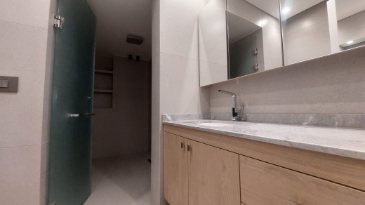 Refined Office with Private Suite/Apartment For Sale in Down Town — 7