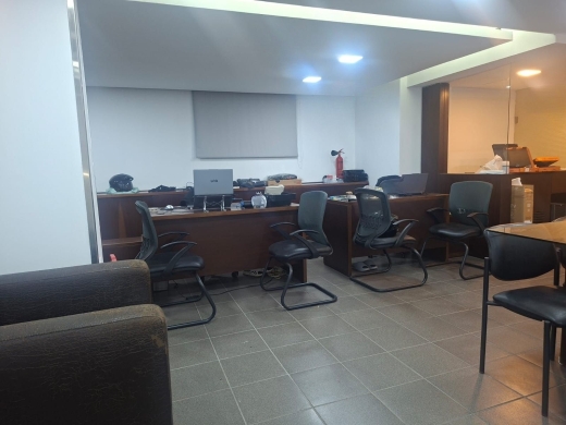 120 SQM Shop For Sale in Ain Al Mraisseh, Ras Beirut — 3