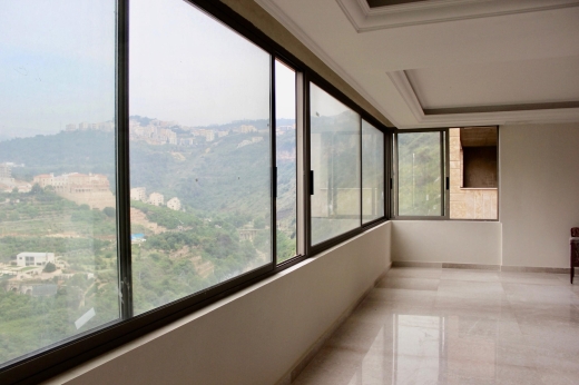 Spacious Apartment For Sale in Hazmieh, New Mar Takla