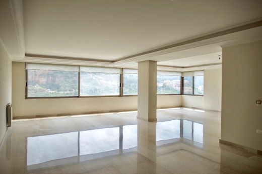Spacious Apartment For Sale in Hazmieh, New Mar Takla — 6