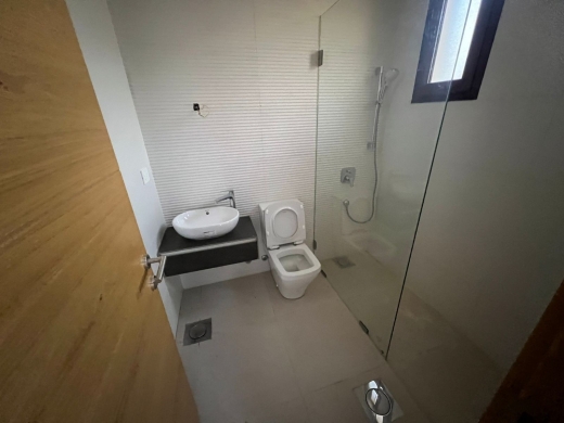 A Modern Elegant Villa With Garden For Sale in Souk El Gharb, Aley — 13