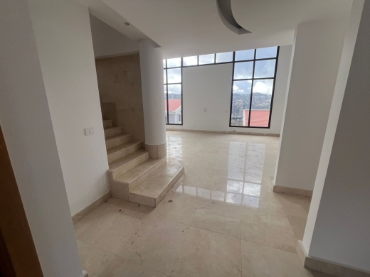 A Modern Elegant Villa With Garden For Sale in Souk El Gharb, Aley