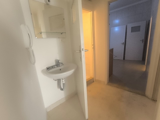 3-Bedroom Apartment For Sale in Al Zarif, Ras Beirut — 11