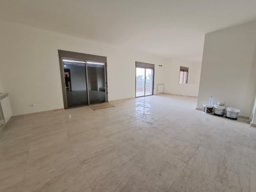 Spacious Apartment with Terrace For Sale in New Shayle