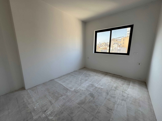 Bright Apartment For Sale in Tarik El Jdideh, Mazraa — 4