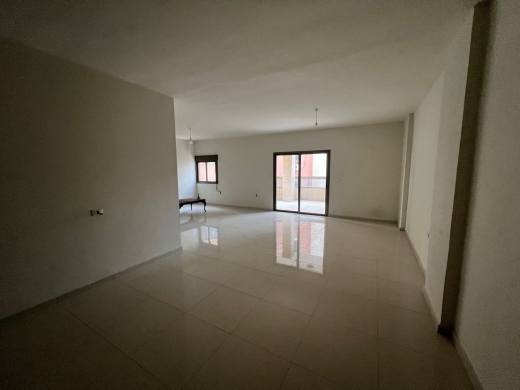 Spacious Apartment For Sale in Hadath