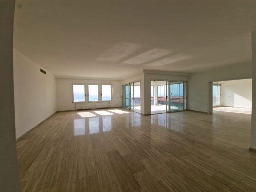 Apartment With Full Sea View For Sale in Adma