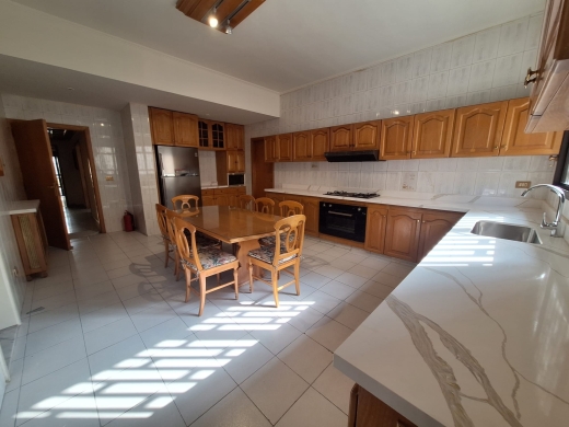 Fully Furnished Apartment For Rent in Horsh Tabet — 6