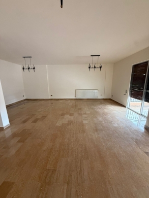 Spacious Apartment For Sale in Dawhet Aramoun — 8