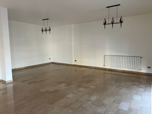 Spacious Apartment For Sale in Dawhet Aramoun — 7