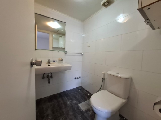Spacious 4-bedroom Duplex with Garden For Rent in Adma — 14