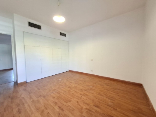 Spacious 4-bedroom Duplex with Garden For Rent in Adma — 16